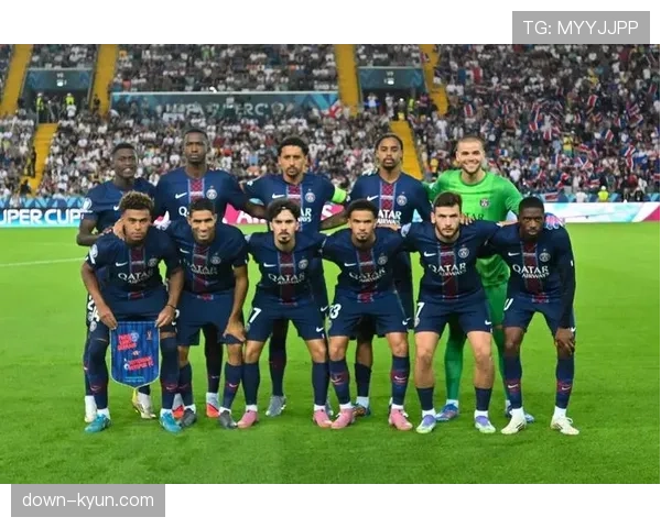 关键瞬间：维罗纳门将后场开大脚直接策动进球，长传战术重回视野